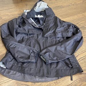 Lululemon 2 in 1 windbreaker/vest size 8